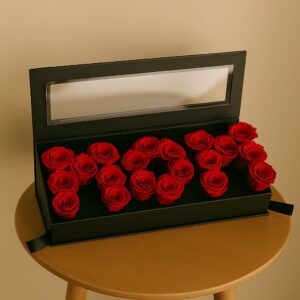 mom box red